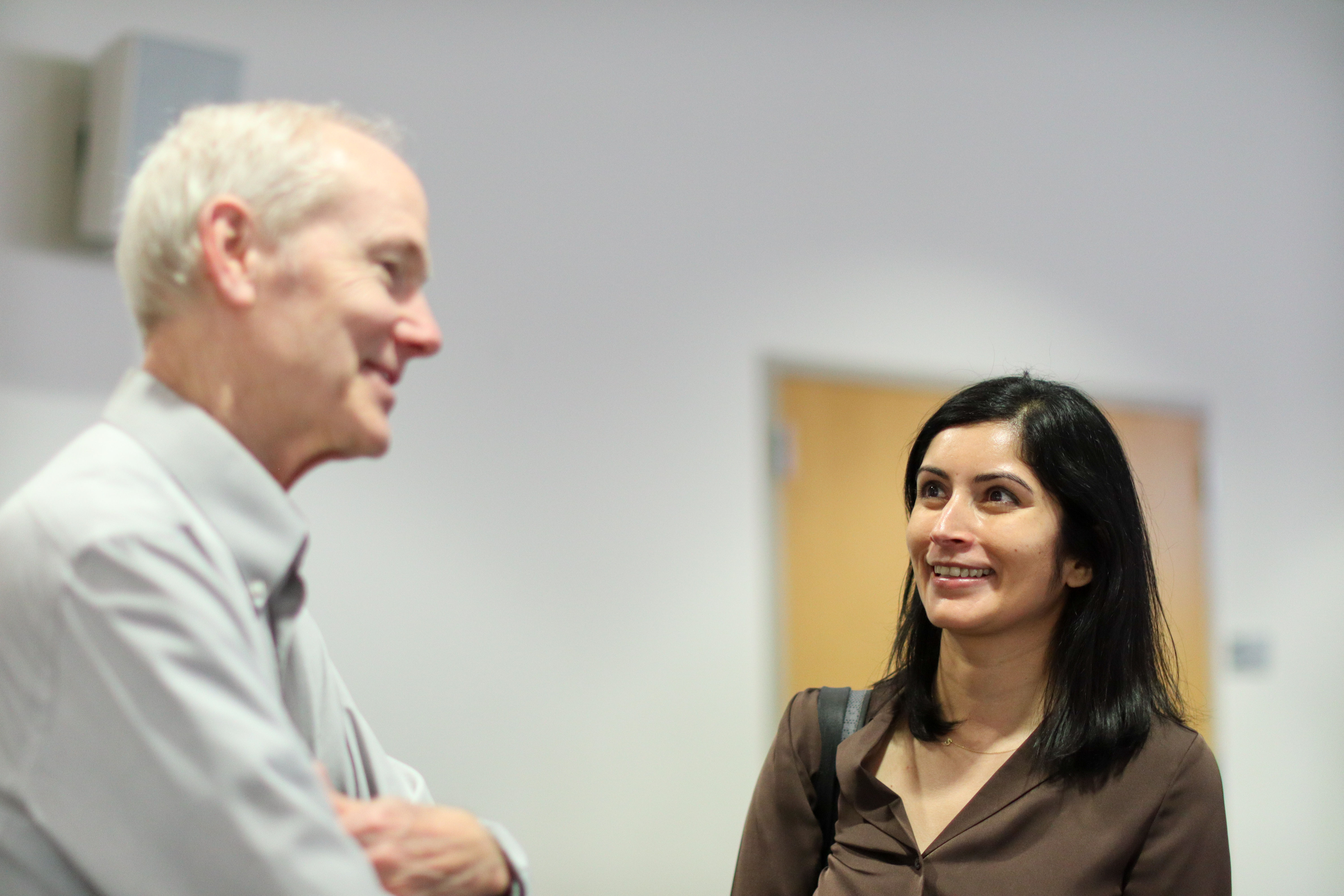 Student engages with keynote speaker, John Murphy