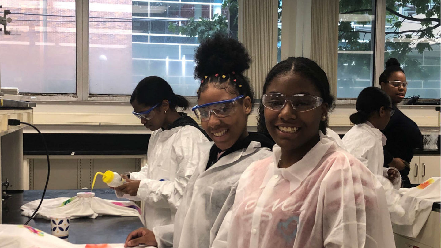 Students learn about chromatography while conducting chemistry experiments in the Temple labs. Students work on a project in a Temple lab